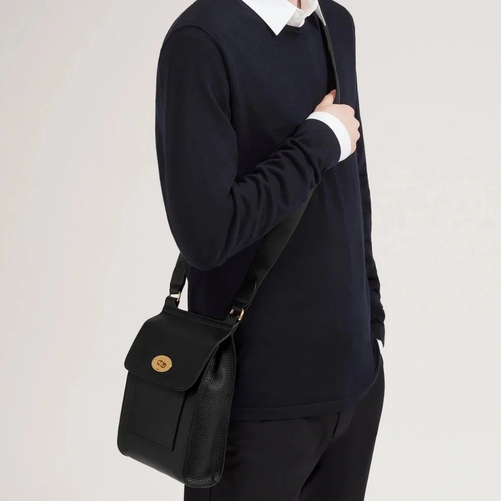 Mulberry 'Anthony' Small Classic Grain Black Messenger Bag  - MSRP $750 - BNIB